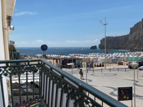 BayView Nazaré a sua casa à Beira Mar - 20 mt da Praia e da Famosa Bola Nivea